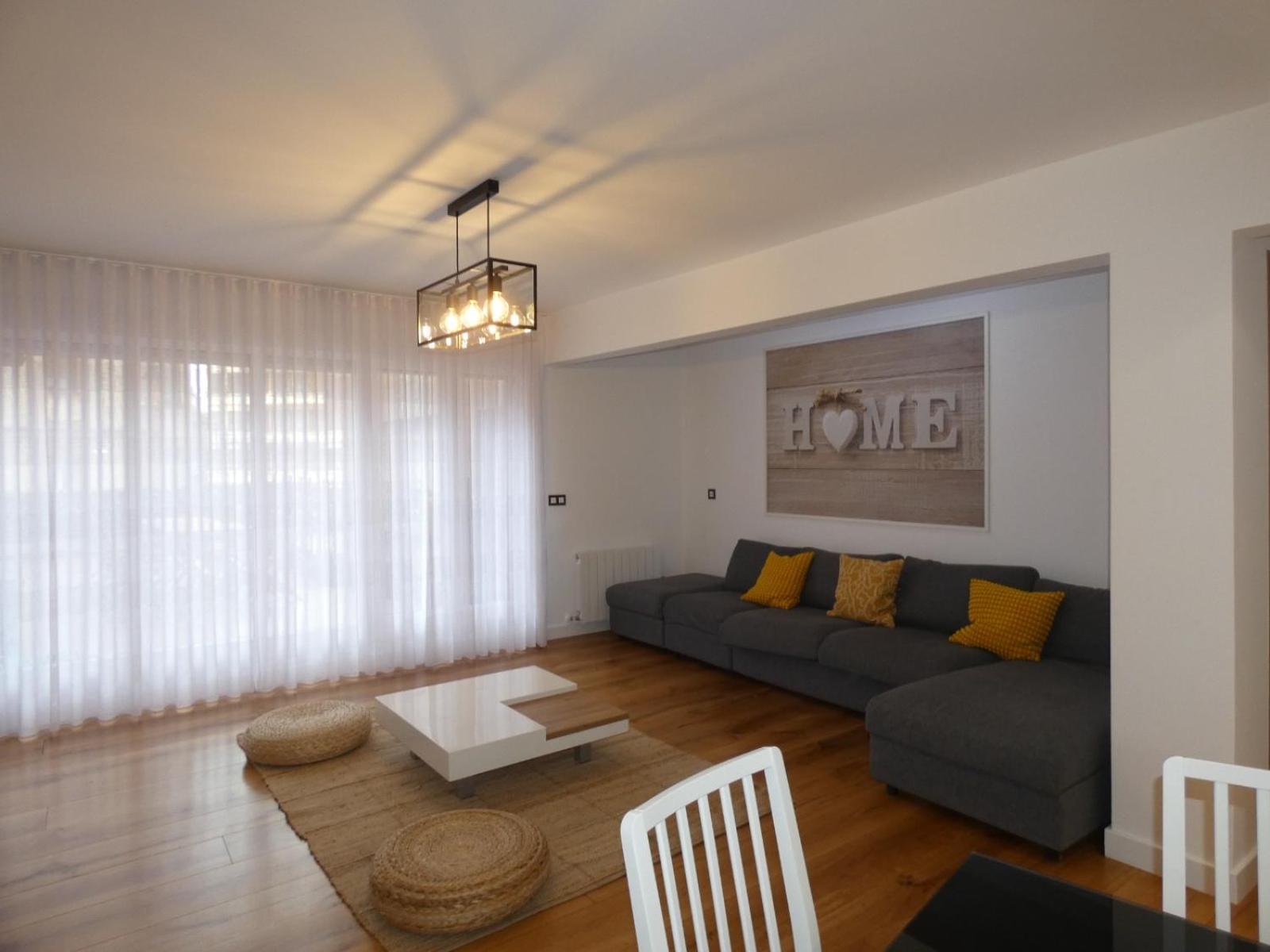 Gran Bilbao I Apartment Баракалдо Екстериор снимка